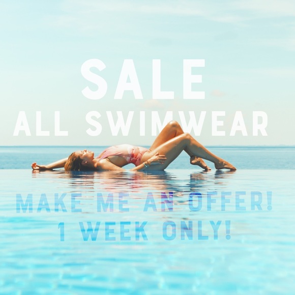 ✨SALE✨ - Picture 1 of 1